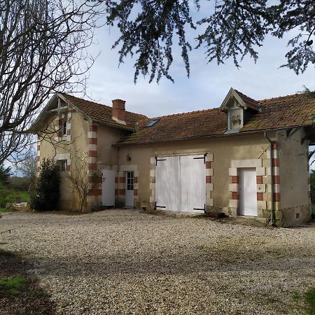 Petit Saint Hubert 1 A 4 Personnes Bed and Breakfast Velles  Εξωτερικό φωτογραφία