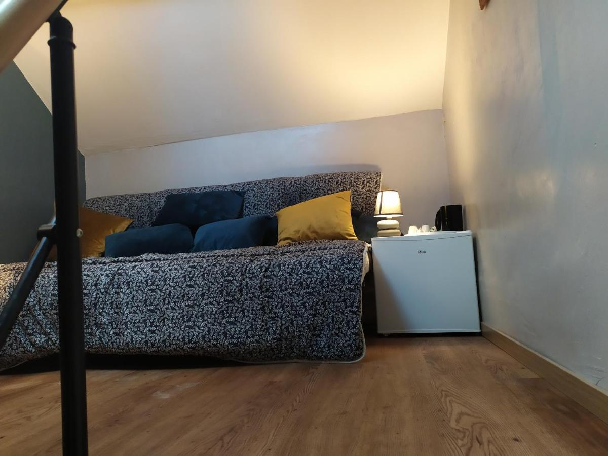 Petit Saint Hubert 1 A 4 Personnes Bed and Breakfast Velles  Εξωτερικό φωτογραφία