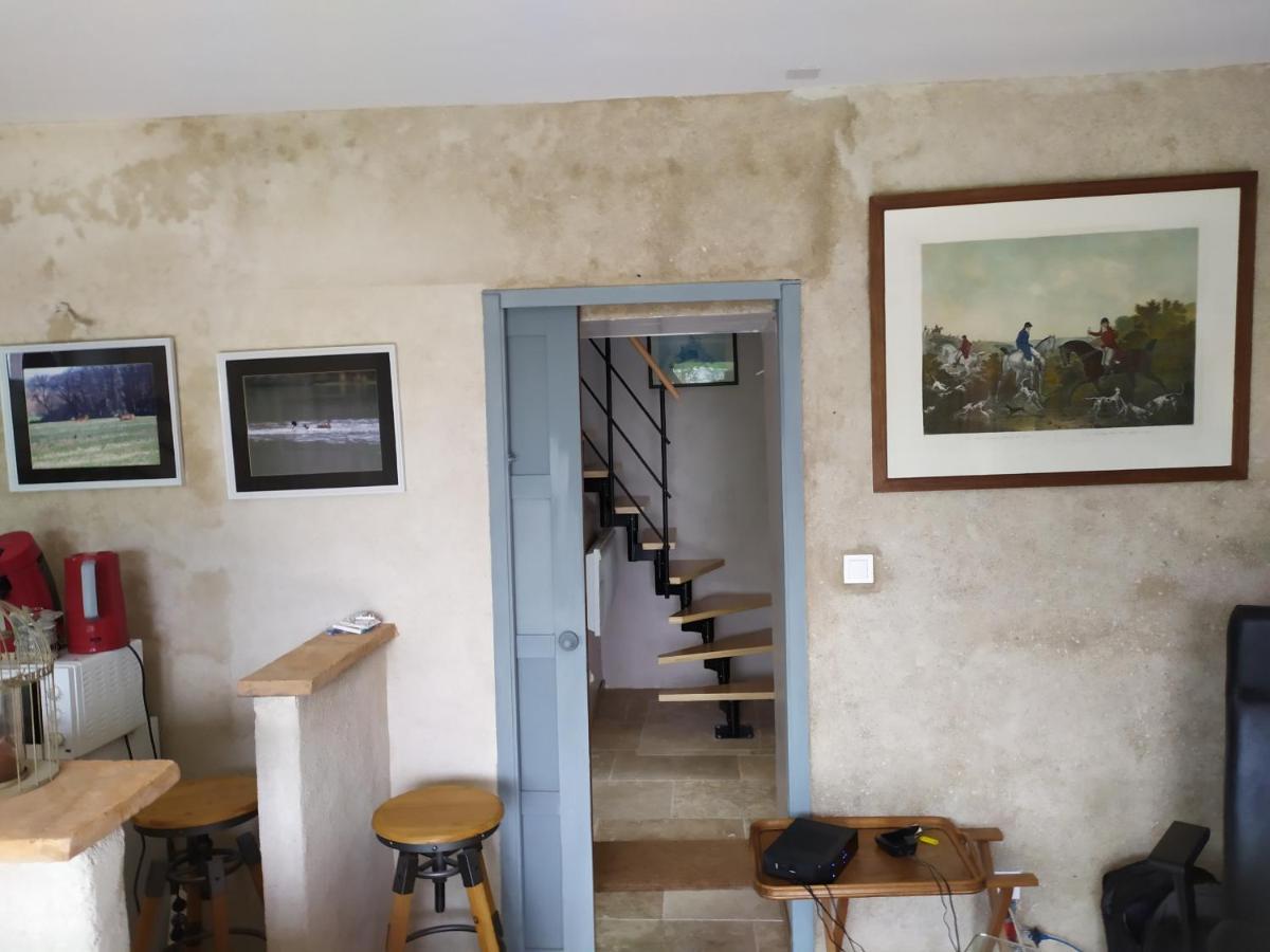Petit Saint Hubert 1 A 4 Personnes Bed and Breakfast Velles  Εξωτερικό φωτογραφία