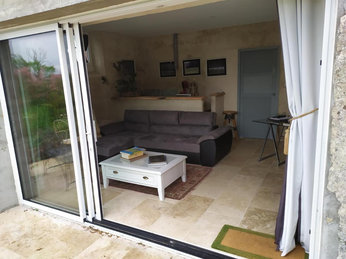 Petit Saint Hubert 1 A 4 Personnes Bed and Breakfast Velles  Εξωτερικό φωτογραφία